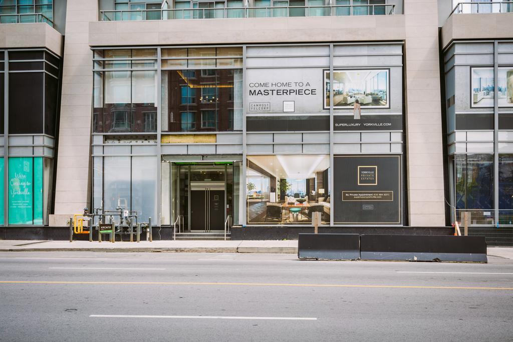 Luxury In Yorkville Toronto Exterior foto
